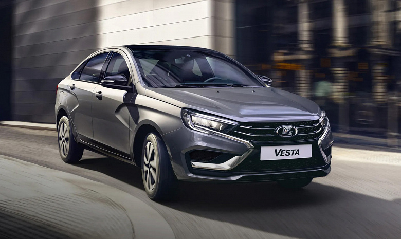 Базовая Lada Vesta по прайсу стоит&nbsp;1,24 млн рублей, но купить её невозможно, а дилеры говорят, что такую машину не выпускают